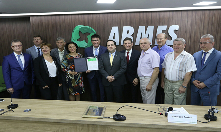  ABMES Internacional - Assinatura de termo de cooperação Brasil-Rússia