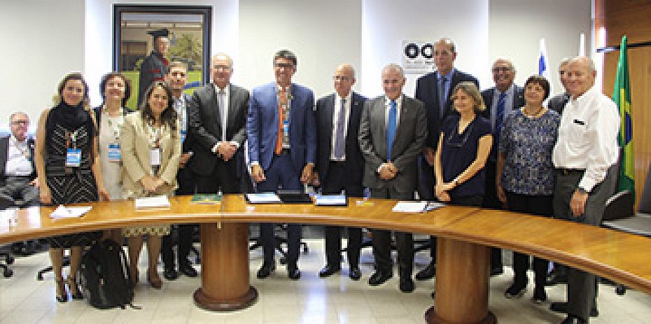 Delegação ABMES Internacional se reúne com representantes de oito universidades e assina acordo de cooperação com associação israelense