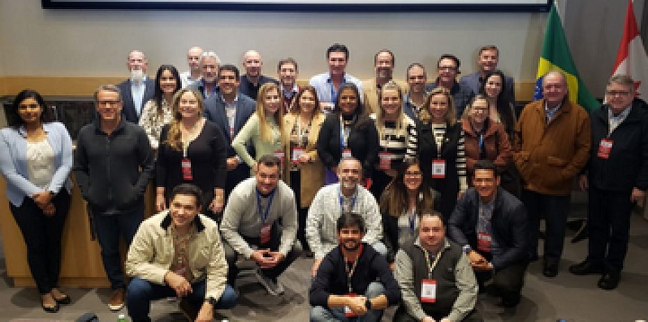 Delegação brasileira é recebida por universidade mais inovadora do Canadá