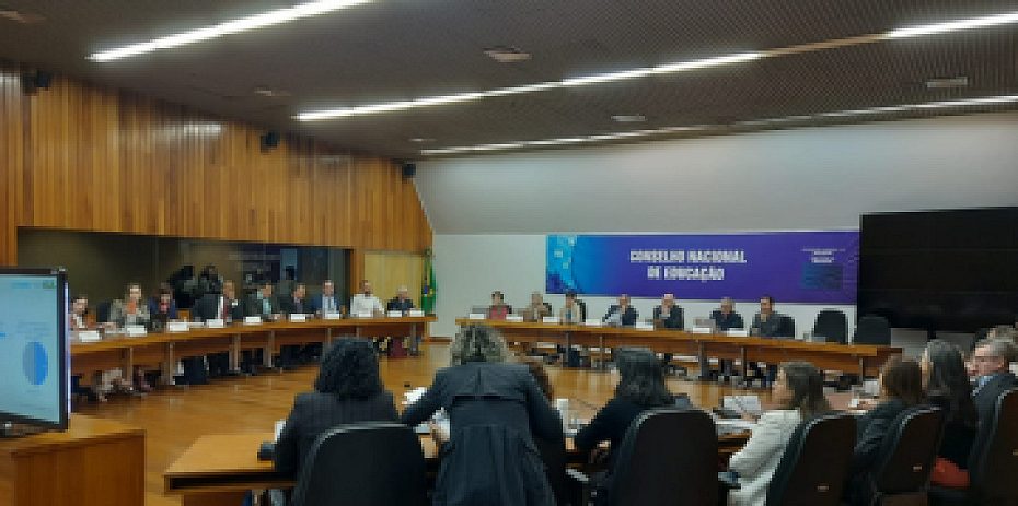 ABMES participa de debate sobre pós-graduação no CNE