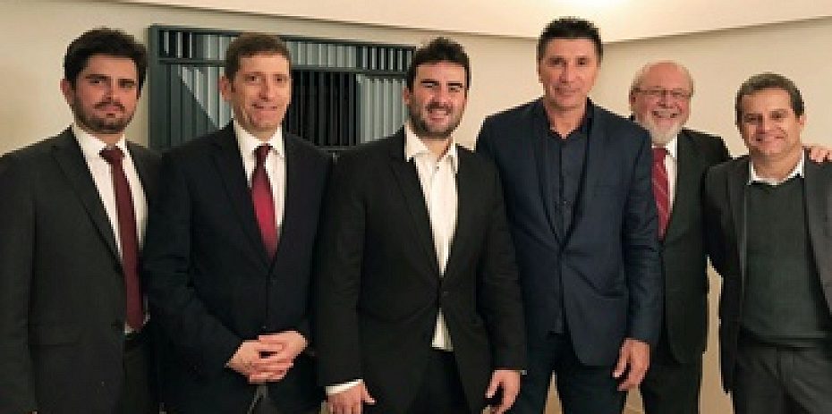 Da direita para a esquerda: Sólon Caldas, Rui Otávio, Janguiê Diniz, Caio Nárcio, Celso Niskier, Bruno Coimbra.