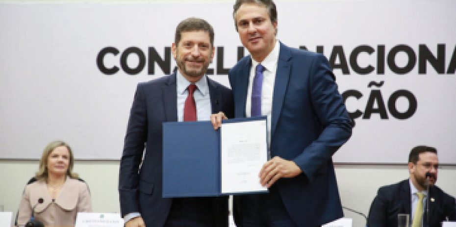 Celso Niskier é empossado no Conselho Nacional de Educação