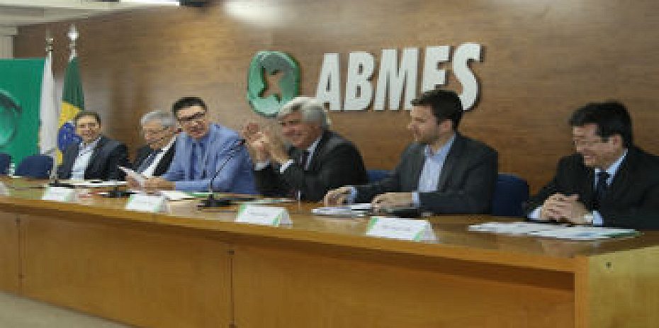 Representantes da Capes e do setor privado no seminário de outubro da ABMES — Augusto Coelho/ABMES